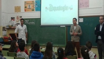 Ir a la noticia Los alumnos del colegio Baltasar Gracián de Calatayud agradecen a Aquara su implicación en el programa educativo Aqualogía.