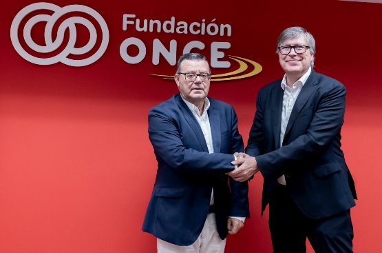 Ir a la noticia Fundación ONCE y Aquara se unen para fomentar el empleo de las personas con discapacidad